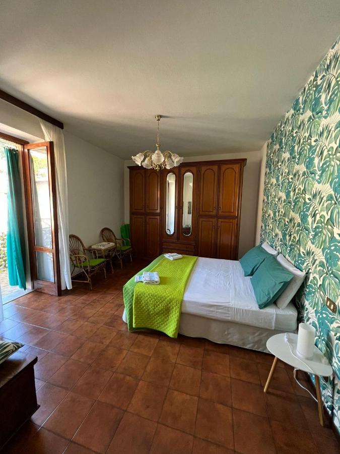 Casa Caterina 2 Storey House, With A Mountain View Toscolano Maderno Exterior foto