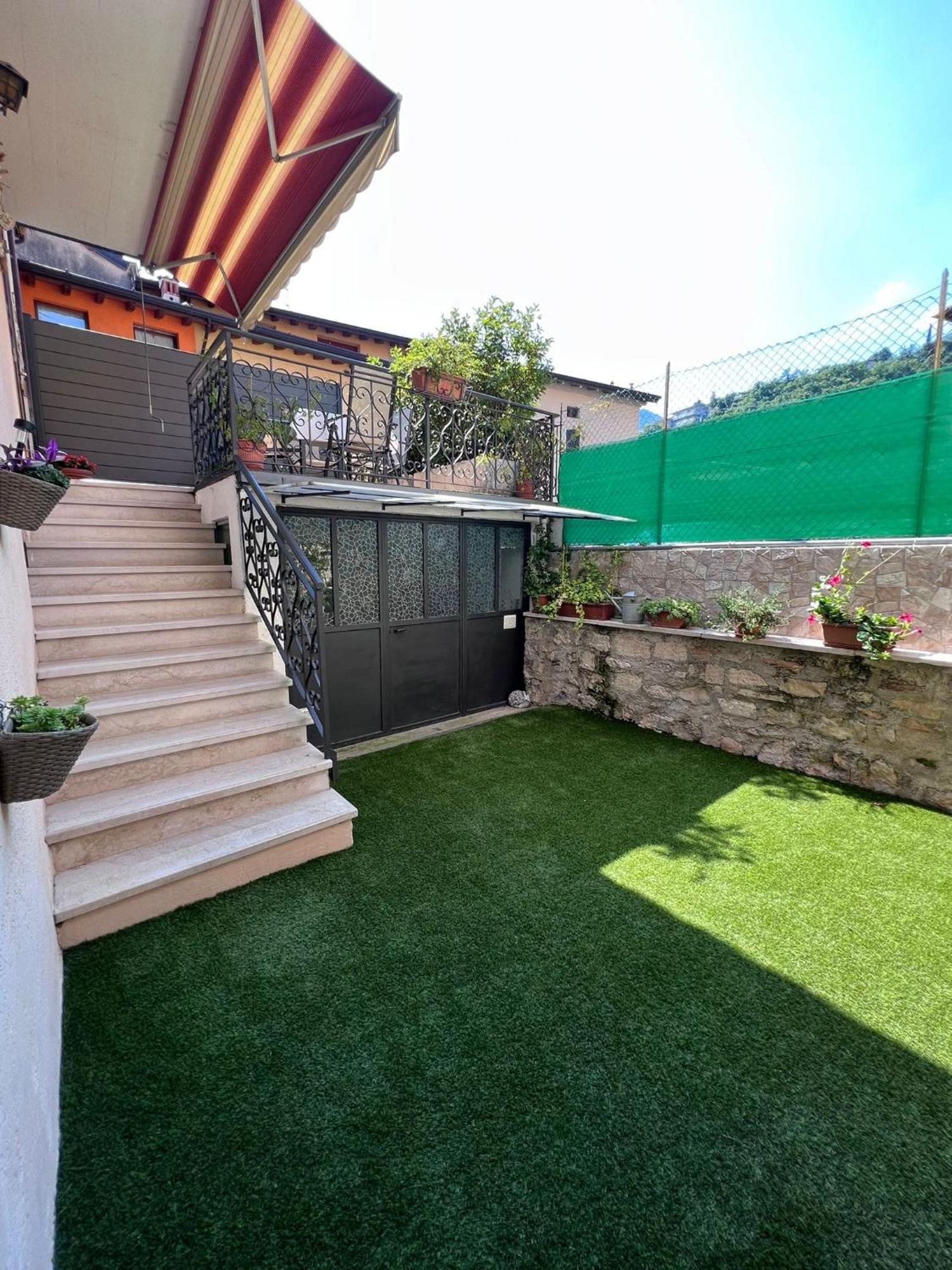 Casa Caterina 2 Storey House, With A Mountain View Toscolano Maderno Exterior foto