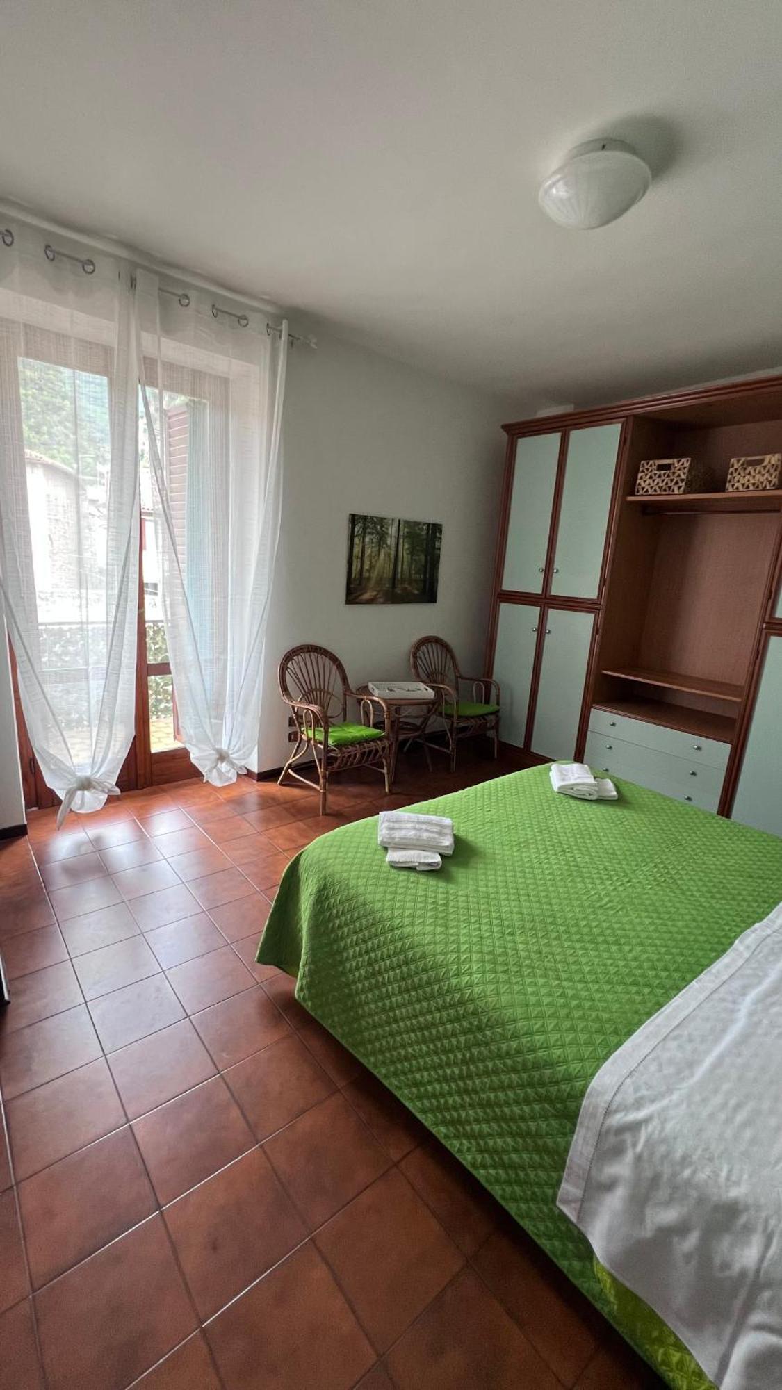 Casa Caterina 2 Storey House, With A Mountain View Toscolano Maderno Exterior foto