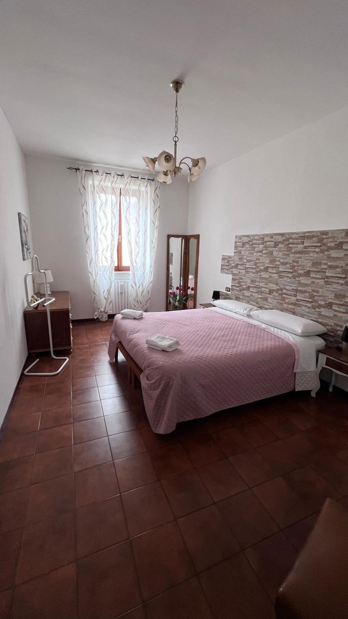 Casa Caterina 2 Storey House, With A Mountain View Toscolano Maderno Exterior foto